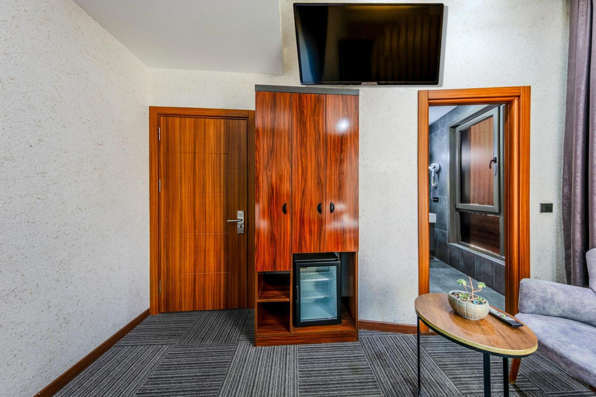 Med Airport Hotel